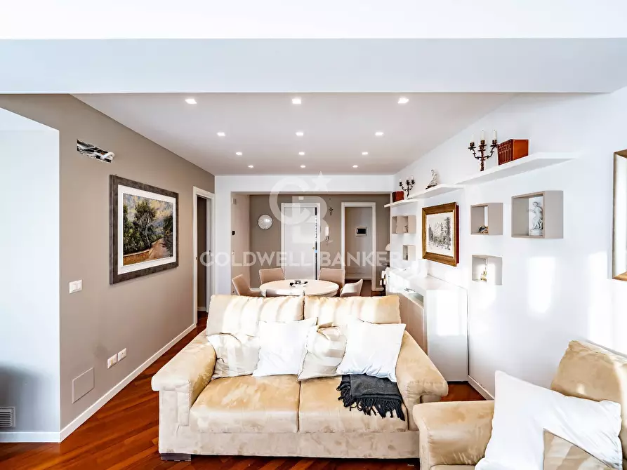 Immagine 4 di Appartamento in vendita  in Via Verga 6 a Acireale