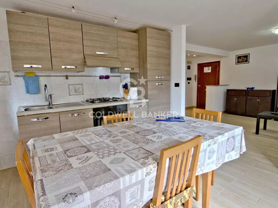 Immagine 1 di Appartamento in vendita  in Viale Giuseppe Pietri a Campo Nell'elba