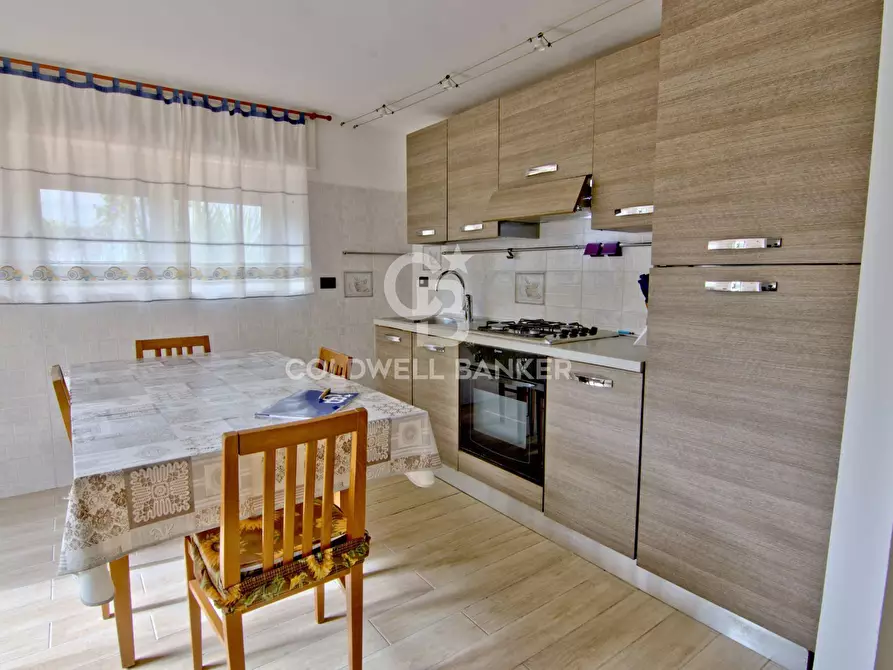 Immagine 4 di Appartamento in vendita  in Viale Giuseppe Pietri a Campo Nell'elba