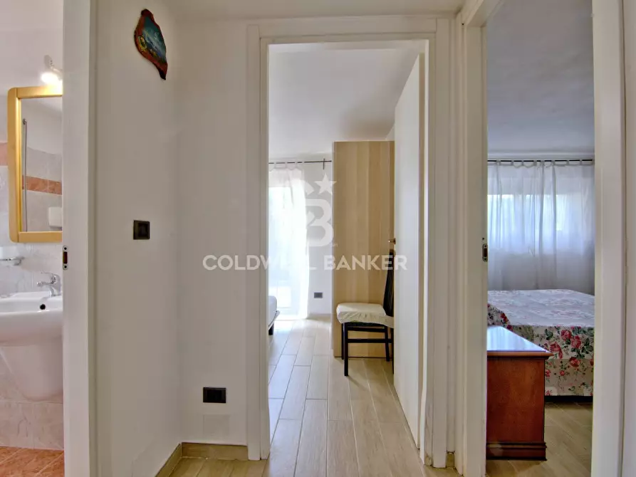 Immagine 8 di Appartamento in vendita  in Viale Giuseppe Pietri a Campo Nell'elba