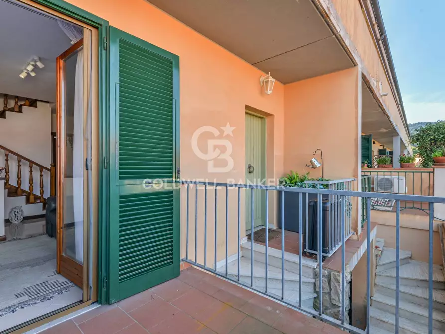 Immagine 22 di Villa in vendita  in Via del Brunello a Portoferraio