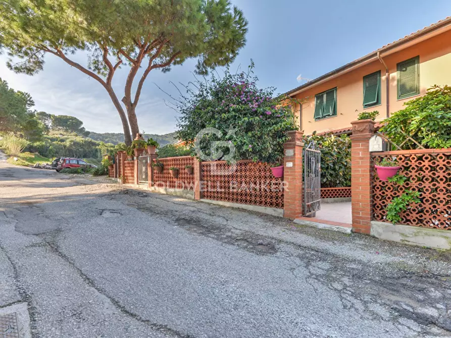 Immagine 33 di Villa in vendita  in Via del Brunello a Portoferraio