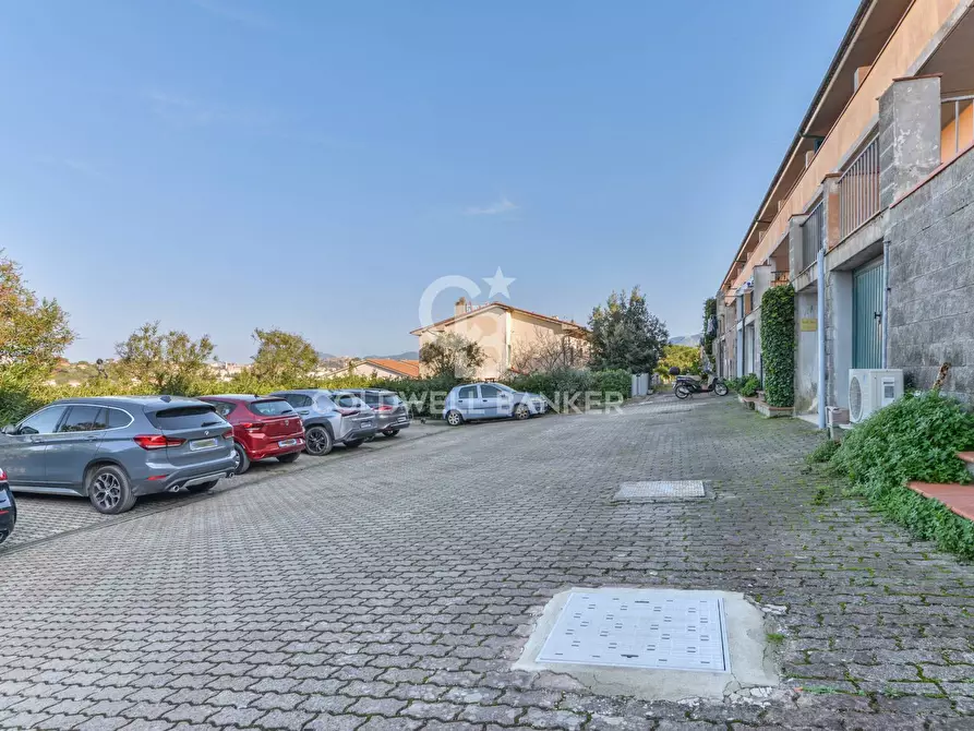 Immagine 34 di Villa in vendita  in Via del Brunello a Portoferraio