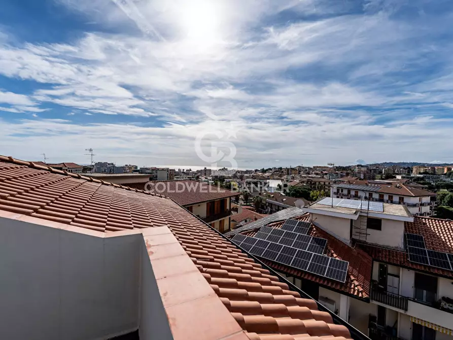 Immagine 2 di Appartamento in vendita  in via Kennedy 62/A a Acireale