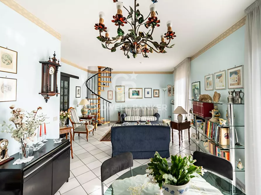 Immagine 4 di Appartamento in vendita  in via Kennedy 62/A a Acireale