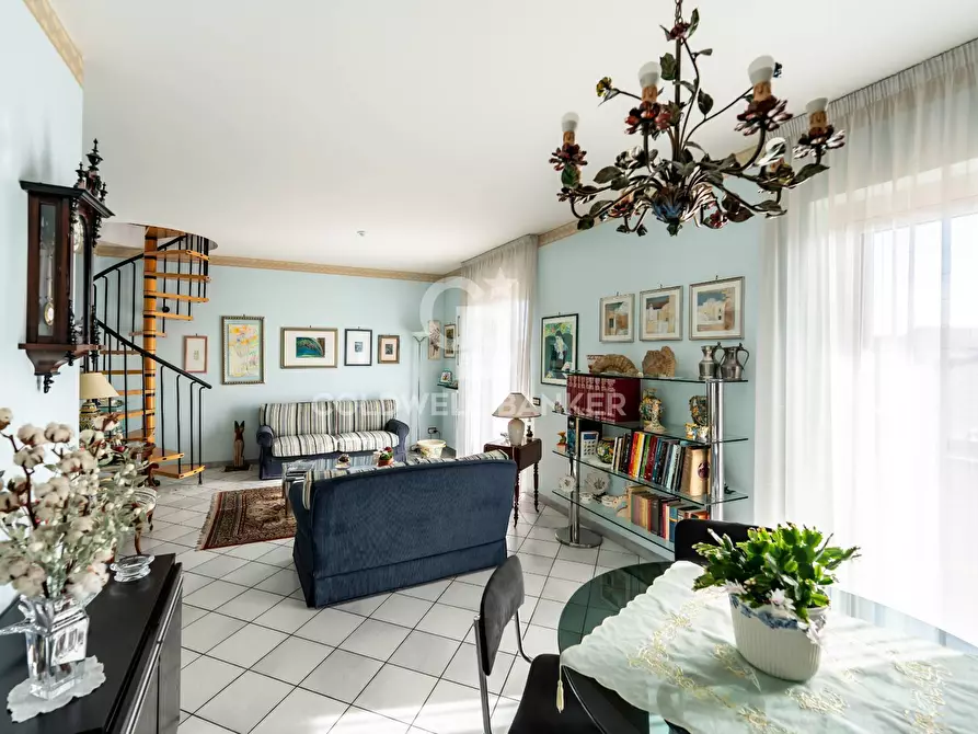 Immagine 15 di Appartamento in vendita  in via Kennedy 62/A a Acireale