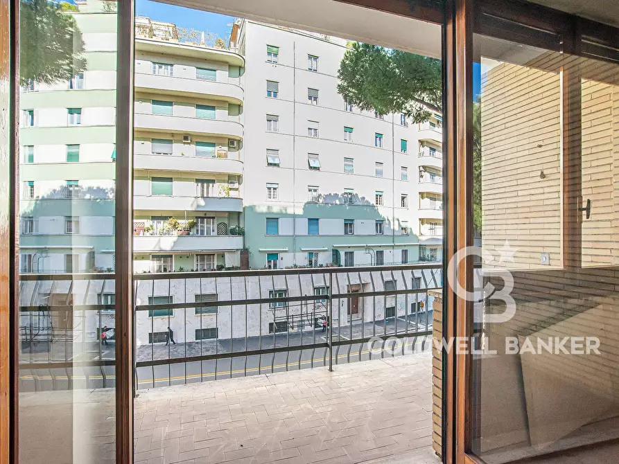 Immagine 5 di Appartamento in vendita  in Via Cattaro 28 a Roma