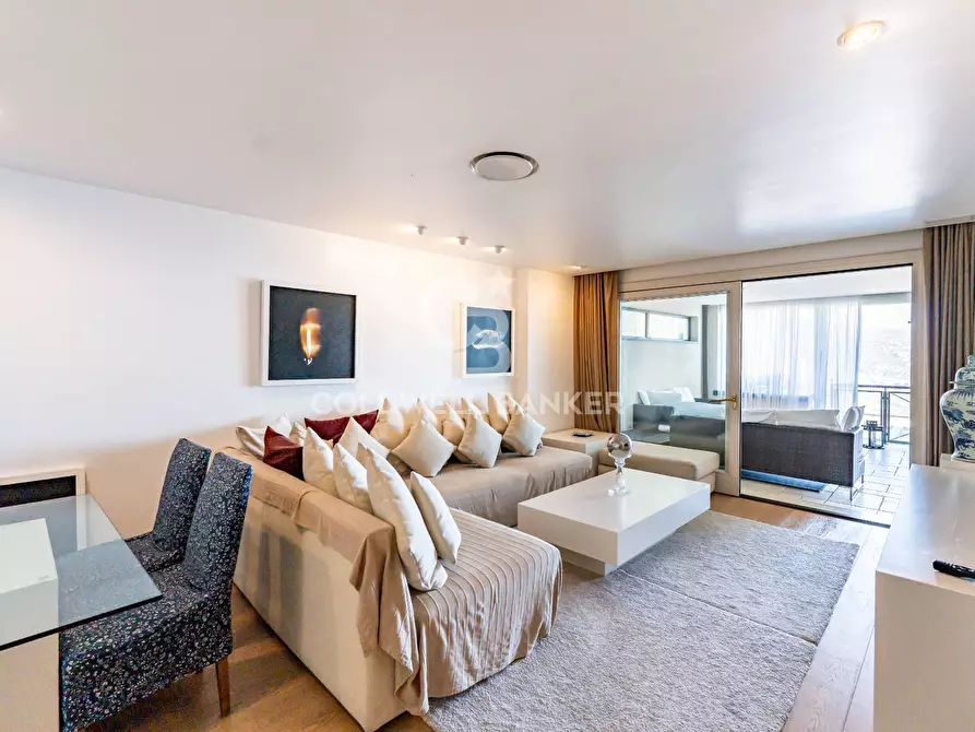 Immagine 3 di Appartamento in vendita  in viale San Pancrazio 46 a Taormina