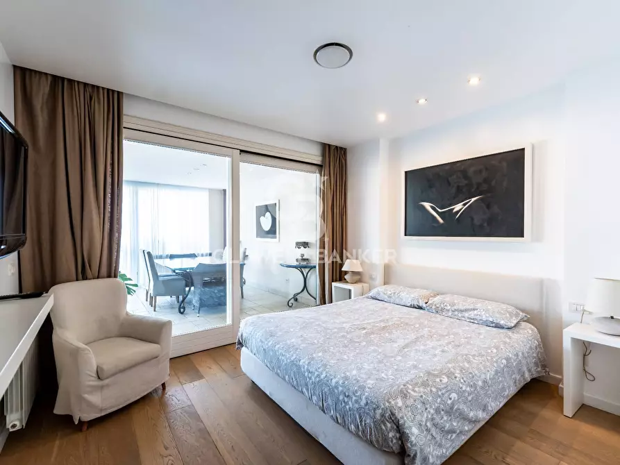 Immagine 14 di Appartamento in vendita  in viale San Pancrazio 46 a Taormina