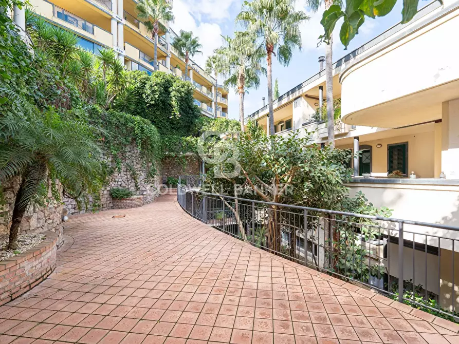 Immagine 28 di Appartamento in vendita  in viale San Pancrazio 46 a Taormina