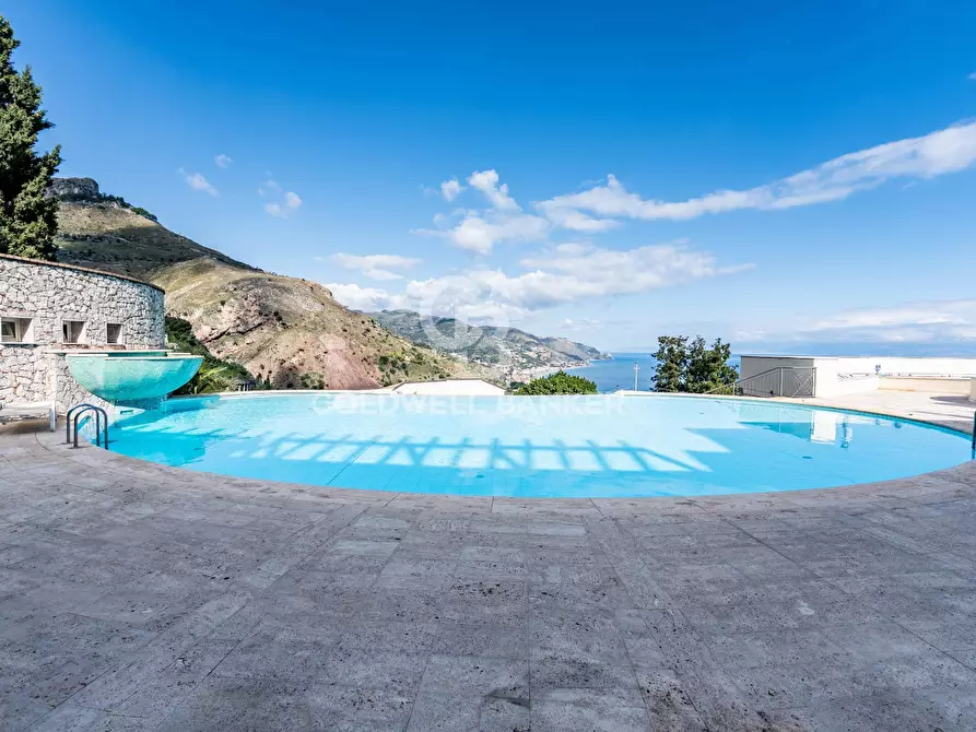 Immagine 35 di Appartamento in vendita  in viale San Pancrazio 46 a Taormina