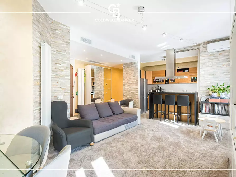 Immagine 2 di Appartamento in vendita  in Via Mura Dei Francesi 195/T a Ciampino