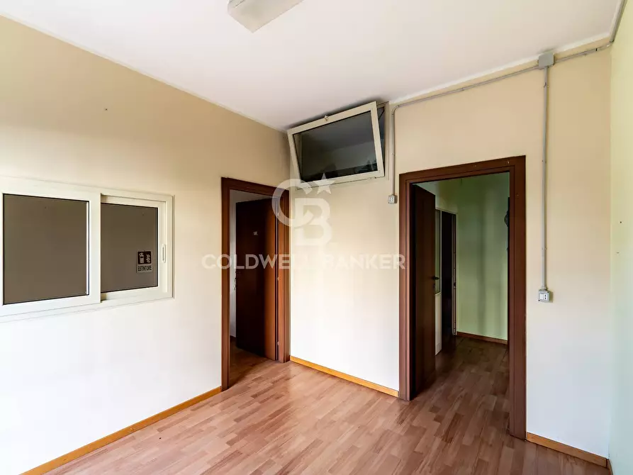 Immagine 20 di Ufficio in affitto  in Via San Giovanni Santa Maria La Stella a Aci Sant'antonio