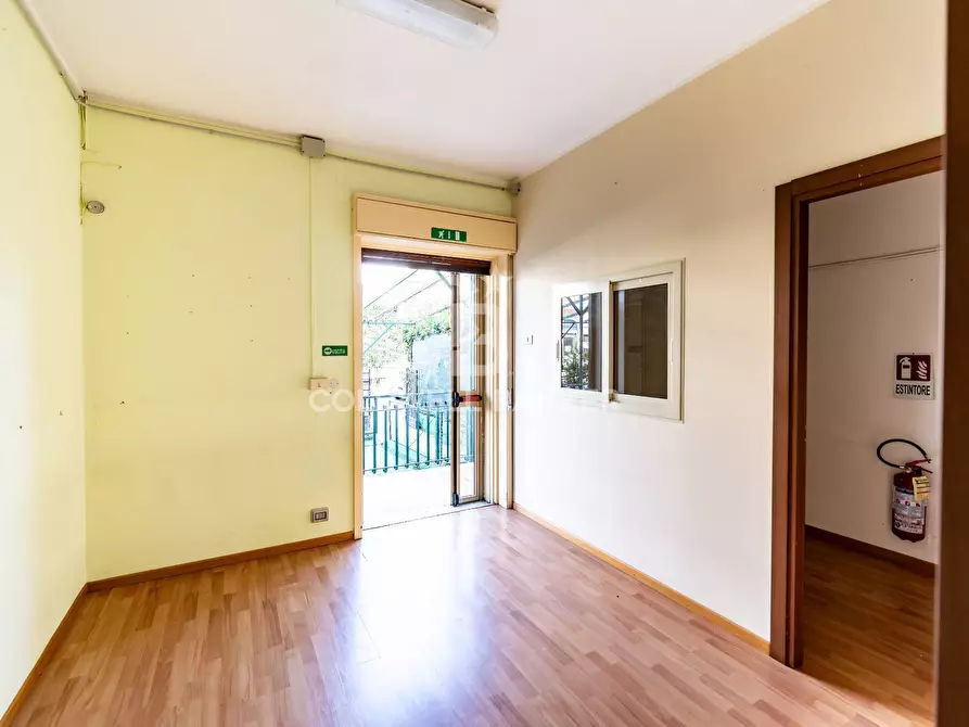 Immagine 19 di Ufficio in affitto  in Via San Giovanni Santa Maria La Stella a Aci Sant'antonio