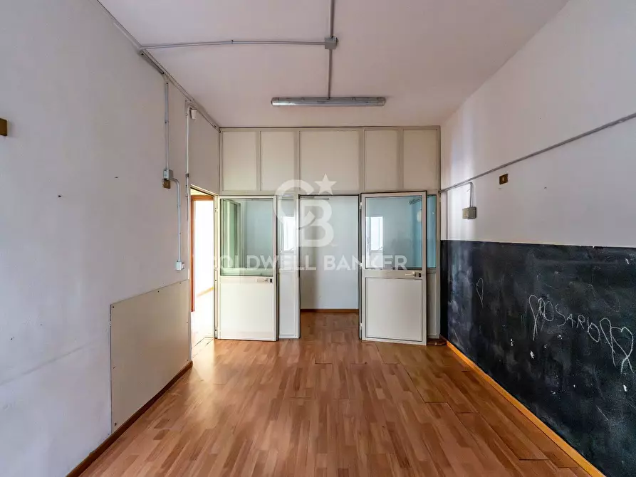 Immagine 16 di Ufficio in affitto  in Via San Giovanni Santa Maria La Stella a Aci Sant'antonio