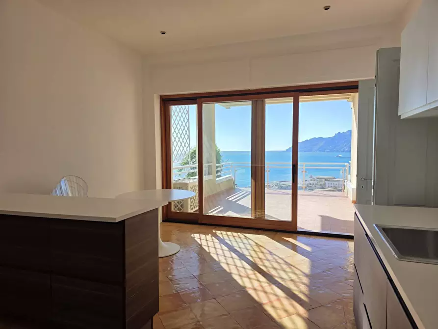 Immagine 32 di Casa semindipendente in affitto  in Viale Delle Ginestre 25 a Salerno