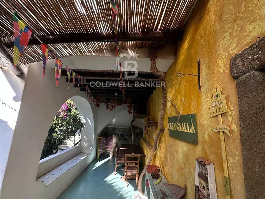 Immagine 4 di Albergo/B&B/Residence in vendita  in VIA VARISANA SOPRA 4 a Lipari