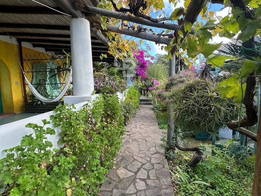 Immagine 18 di Albergo/B&B/Residence in vendita  in VIA VARISANA SOPRA 4 a Lipari