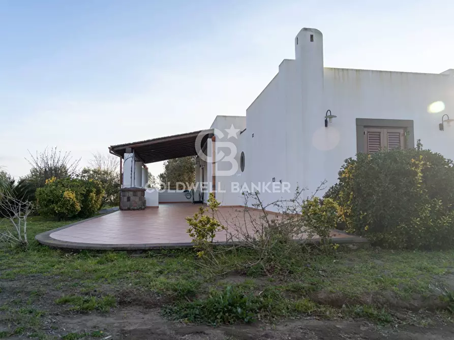 Immagine 1 di Villa in vendita  in VIA QUATTROCCHI a Lipari