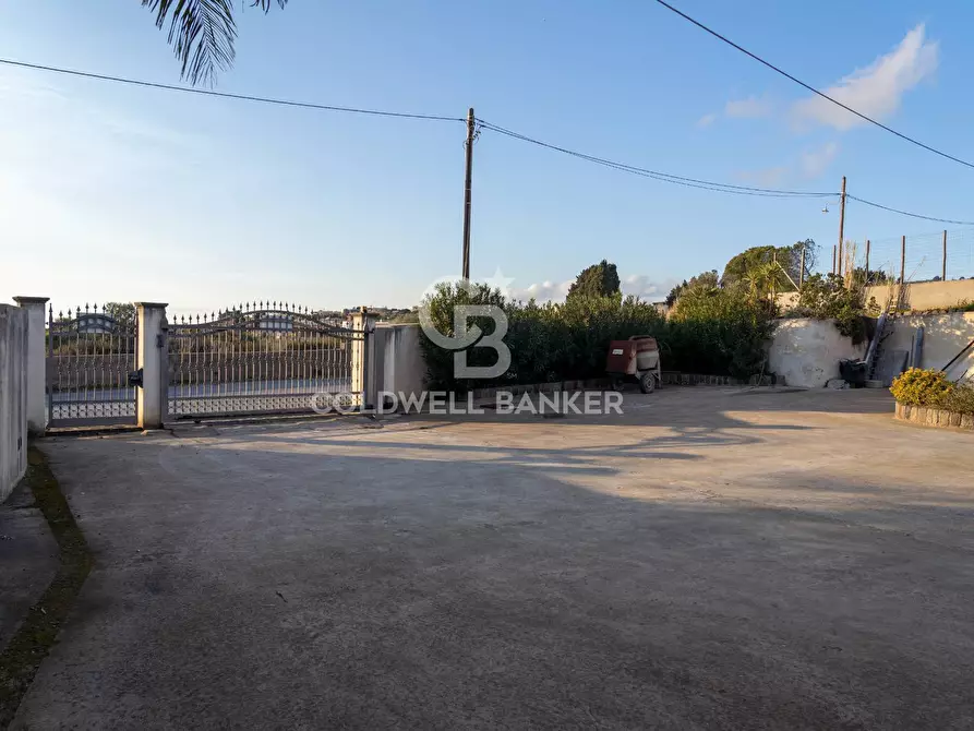 Immagine 3 di Villa in vendita  in VIA QUATTROCCHI a Lipari