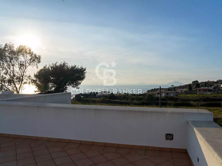 Immagine 22 di Villa in vendita  in VIA QUATTROCCHI a Lipari