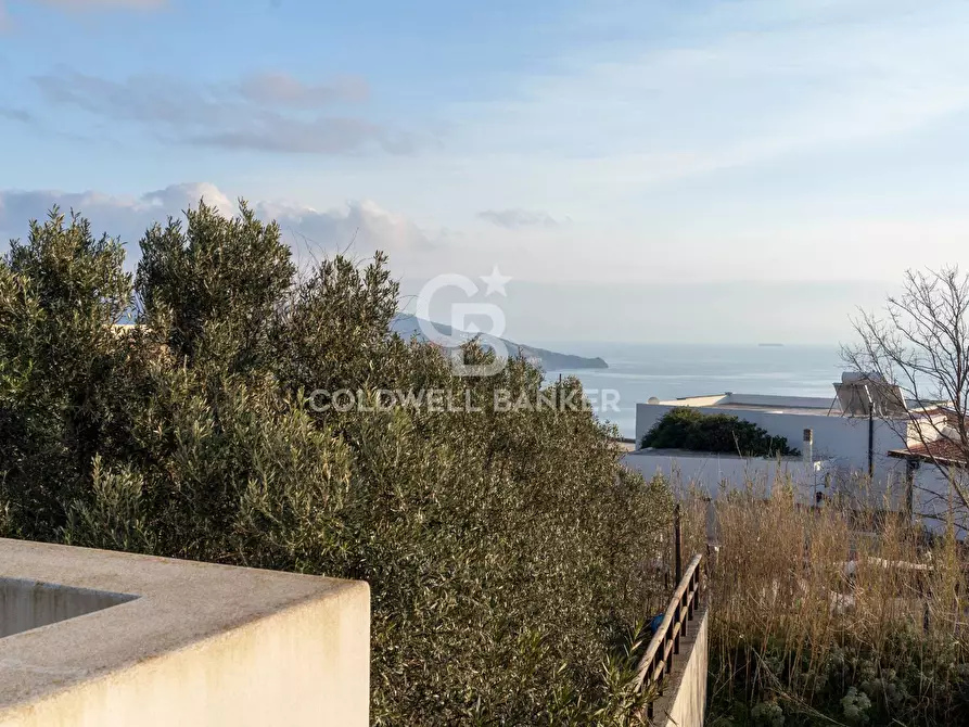 Immagine 23 di Villa in vendita  in VIA QUATTROCCHI a Lipari