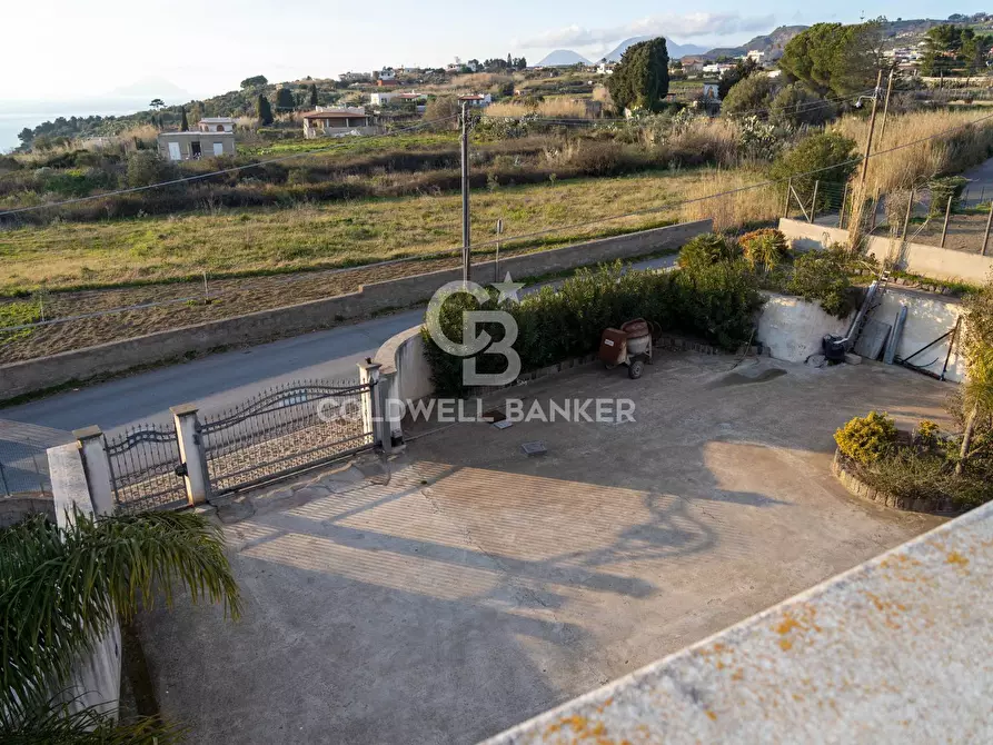 Immagine 30 di Villa in vendita  in VIA QUATTROCCHI a Lipari