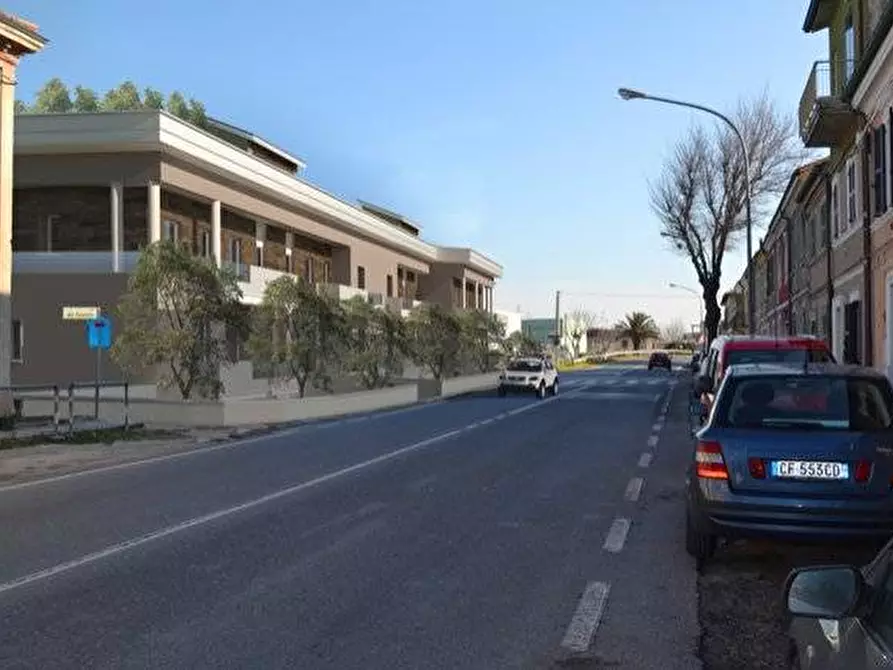 Immagine 5 di Appartamento in vendita  in Via Romagna a Fano