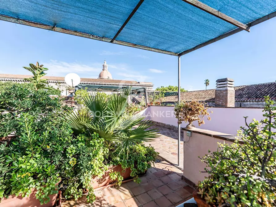 Immagine 6 di Rustico / casale in vendita  in Via Santa Barbara 67 a Catania