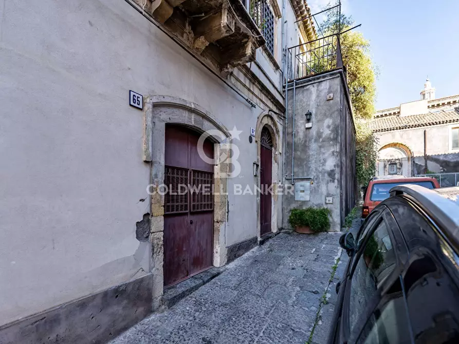 Immagine 17 di Rustico / casale in vendita  in Via Santa Barbara 67 a Catania