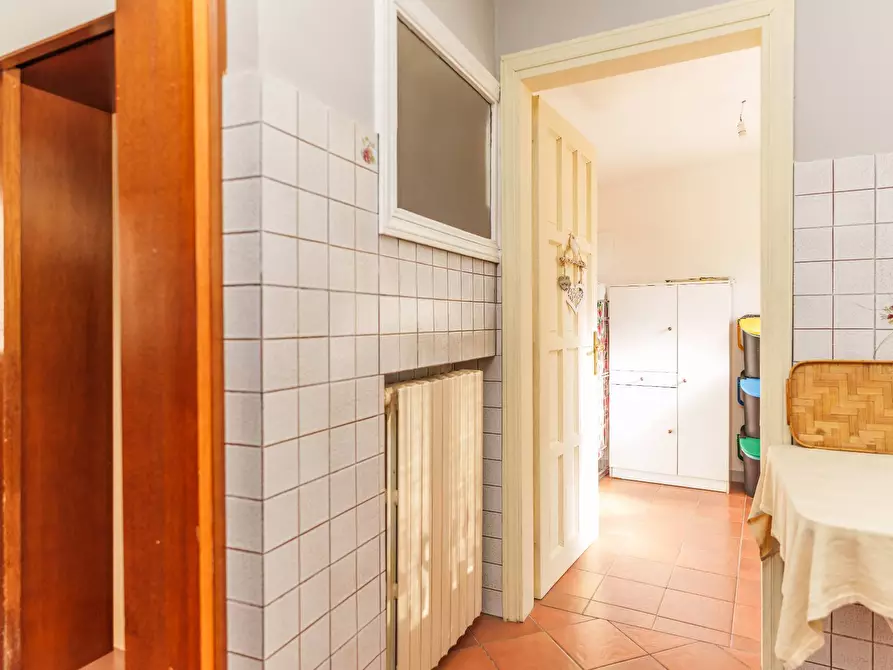 Immagine 8 di Appartamento in vendita  in Piazza Kennedy a Spello