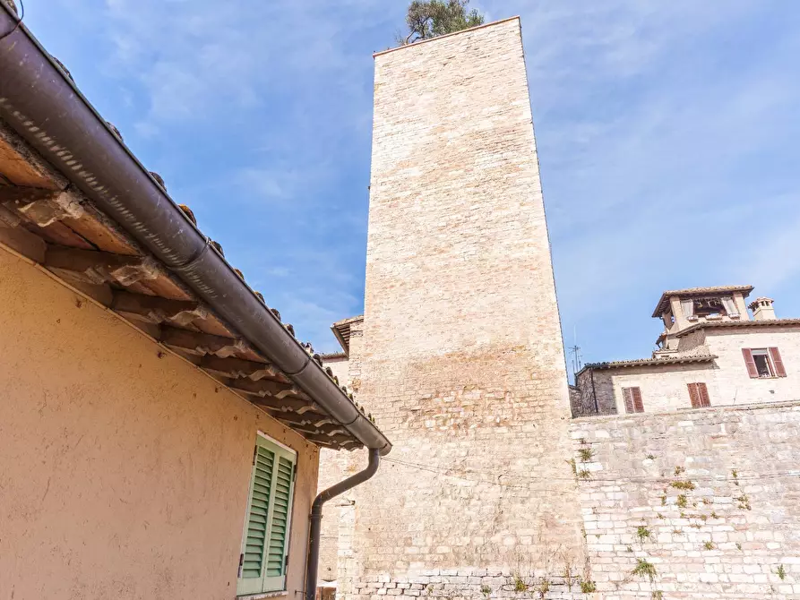 Immagine 9 di Appartamento in vendita  in Piazza Kennedy a Spello