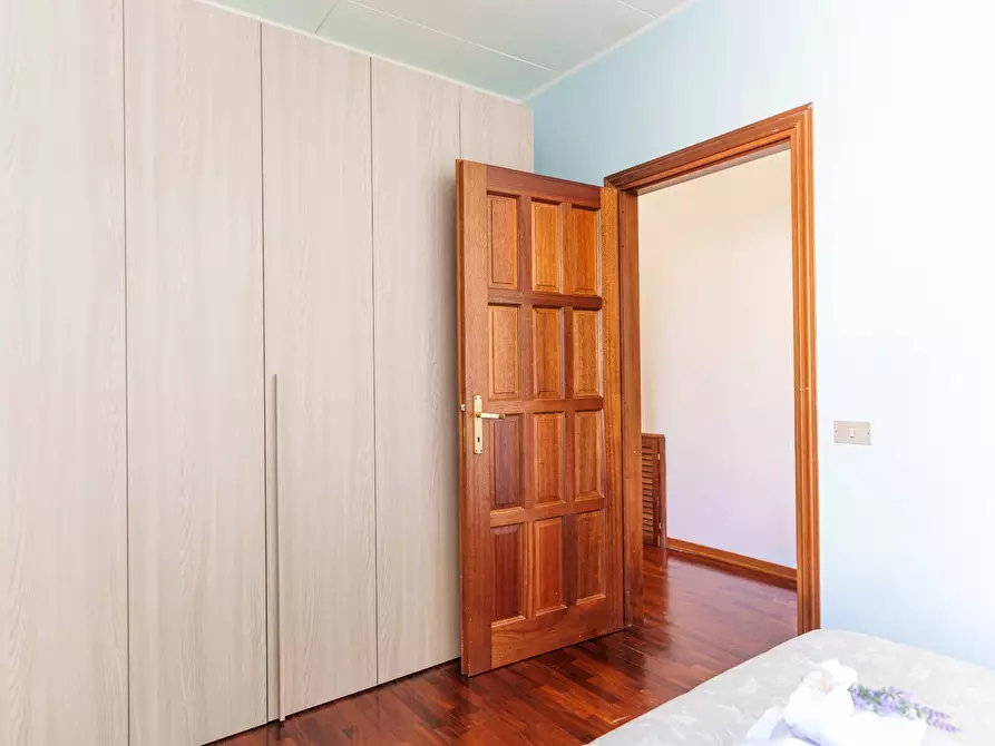 Immagine 17 di Appartamento in vendita  in Piazza Kennedy a Spello