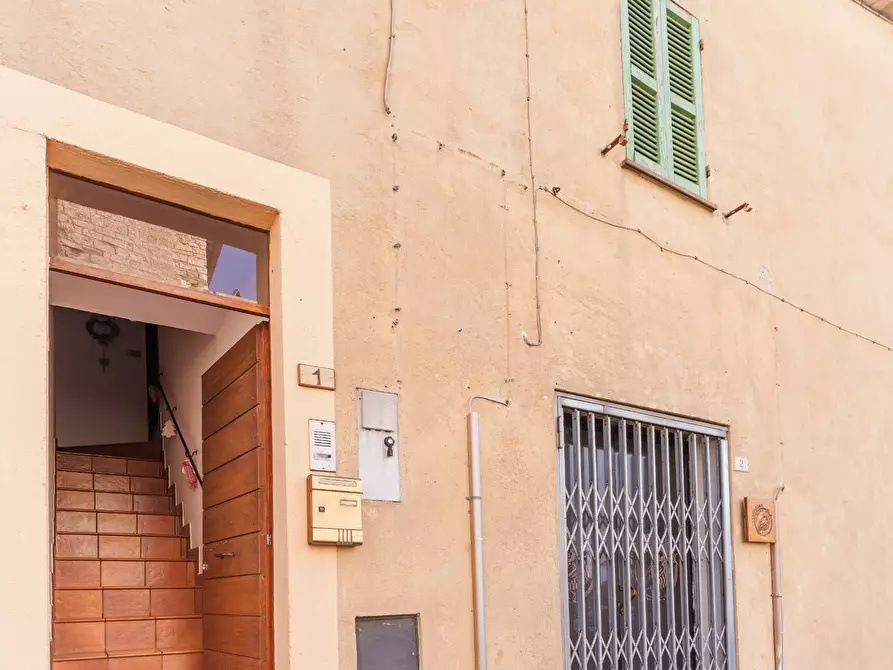 Immagine 21 di Appartamento in vendita  in Piazza Kennedy a Spello