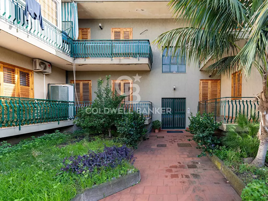 Immagine 3 di Appartamento in vendita  in Via Isnello 132 a Acireale