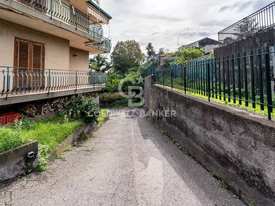 Immagine 38 di Appartamento in vendita  in Via Isnello 132 a Acireale