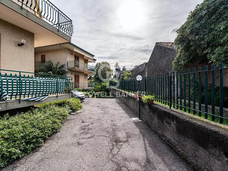 Immagine 39 di Appartamento in vendita  in Via Isnello 132 a Acireale