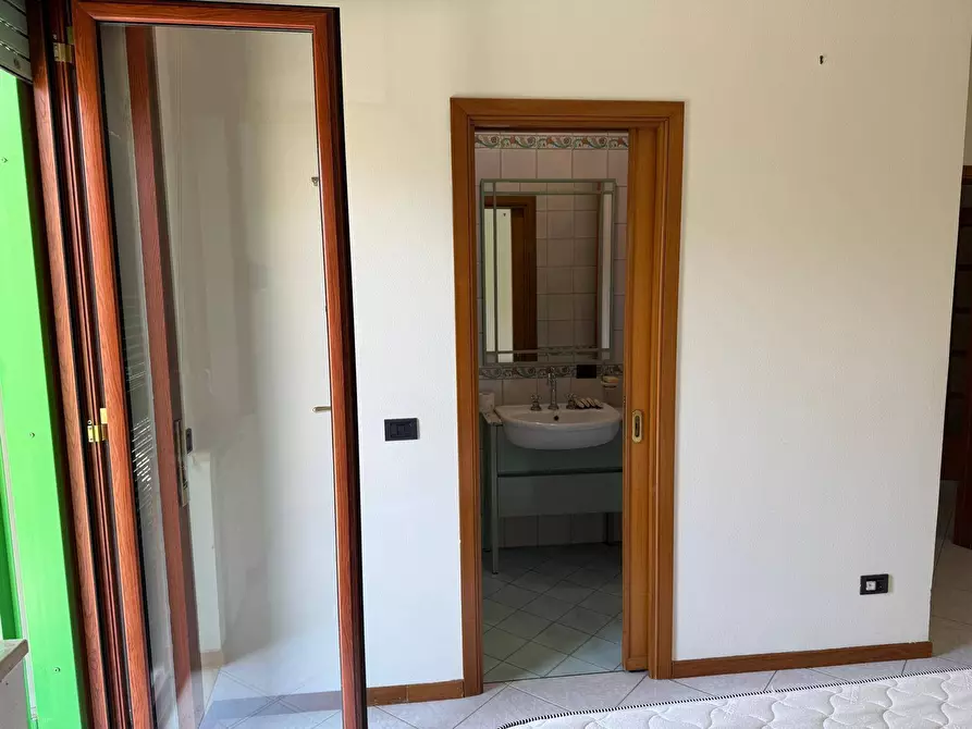 Immagine 21 di Appartamento in vendita  in VIA BRODOLINI a San Giorgio A Cremano