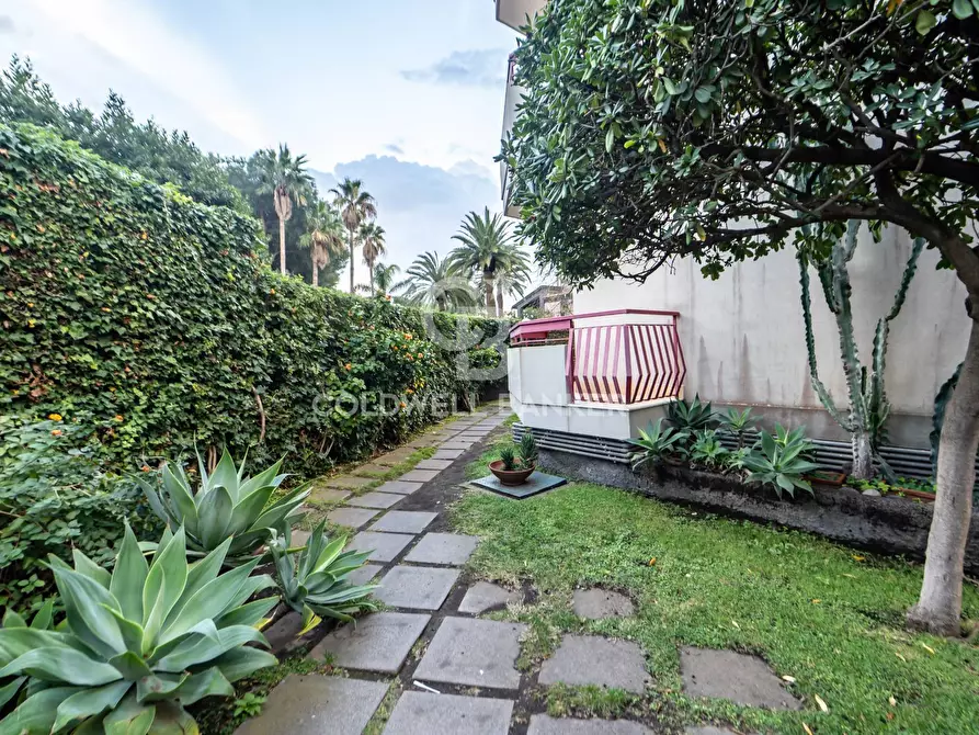 Immagine 1 di Appartamento in affitto  a Acireale