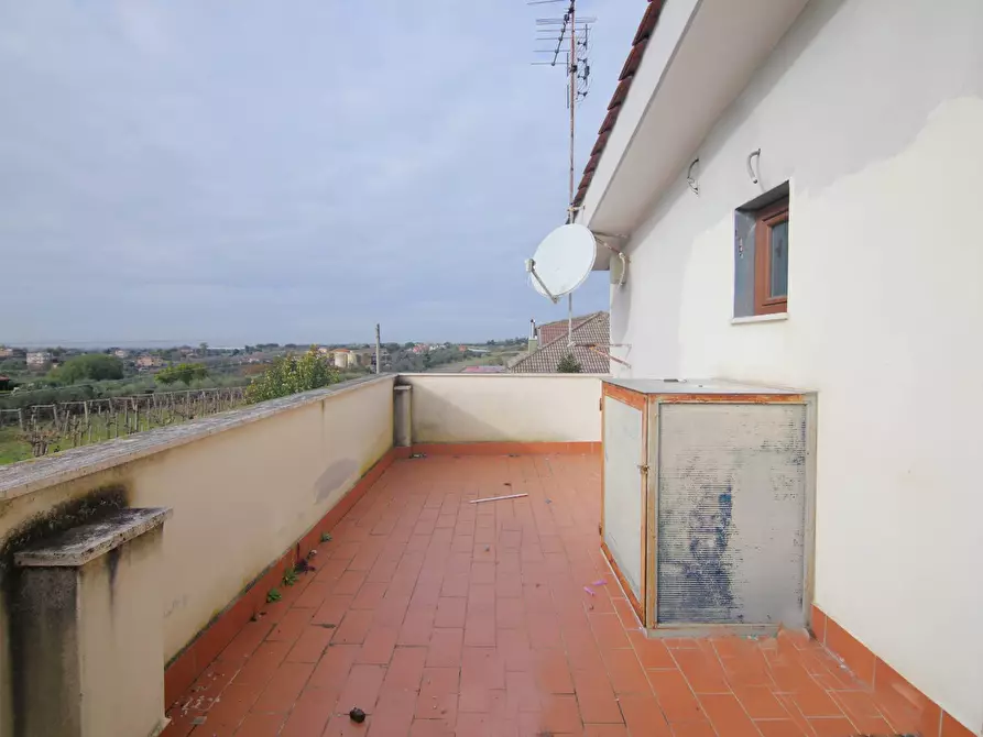 Immagine 23 di Villa in vendita  in via Montagnano 232 a Albano Laziale
