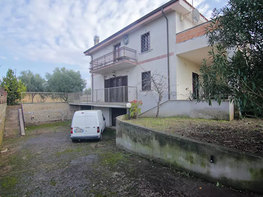 Immagine 27 di Villa in vendita  in via Montagnano 232 a Albano Laziale