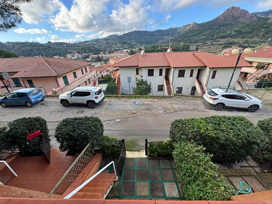 Immagine 3 di Villetta a schiera in vendita  in via Casina 16 a Porto Azzurro