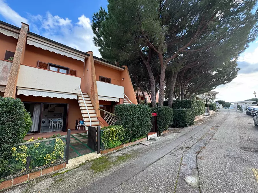 Immagine 5 di Villetta a schiera in vendita  in via Casina 16 a Porto Azzurro