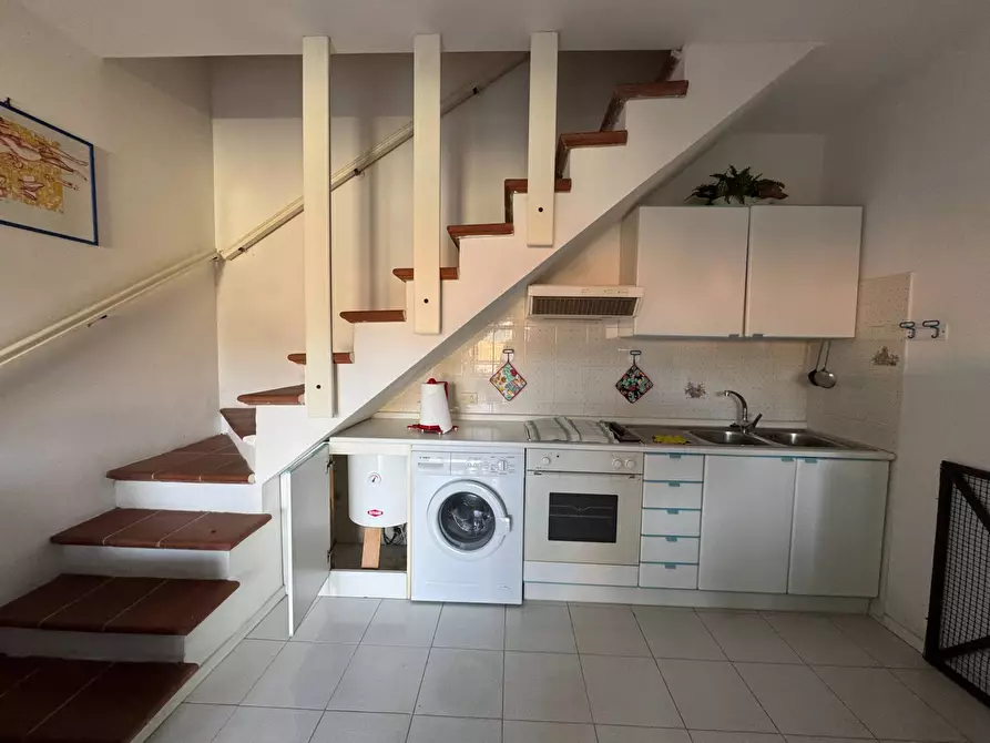 Immagine 8 di Villetta a schiera in vendita  in via Casina 16 a Porto Azzurro