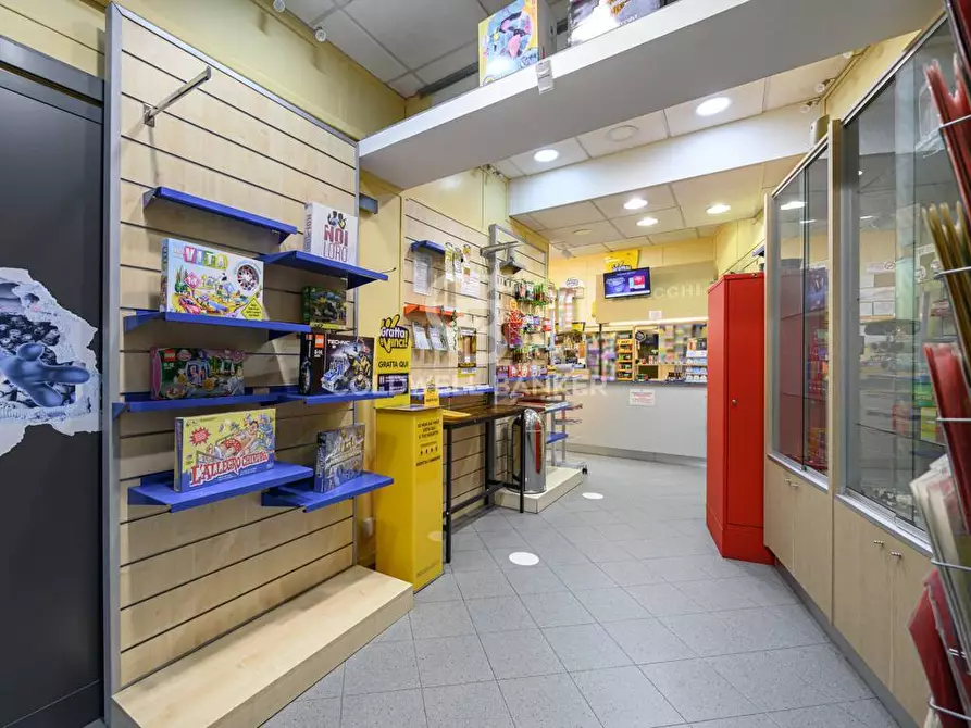 Immagine 2 di Attività commerciale in vendita  in Via Guido Baccelli 4 a Civitavecchia