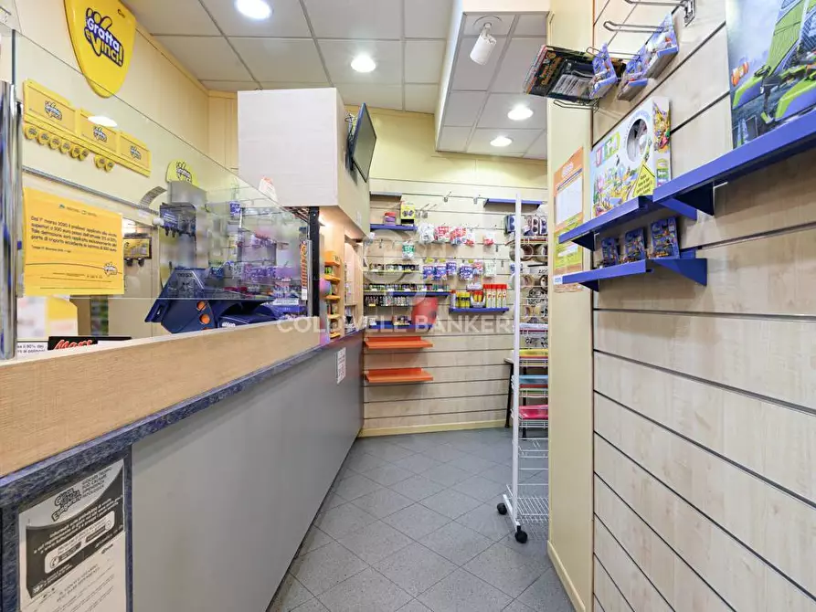 Immagine 6 di Attività commerciale in vendita  in Via Guido Baccelli 4 a Civitavecchia