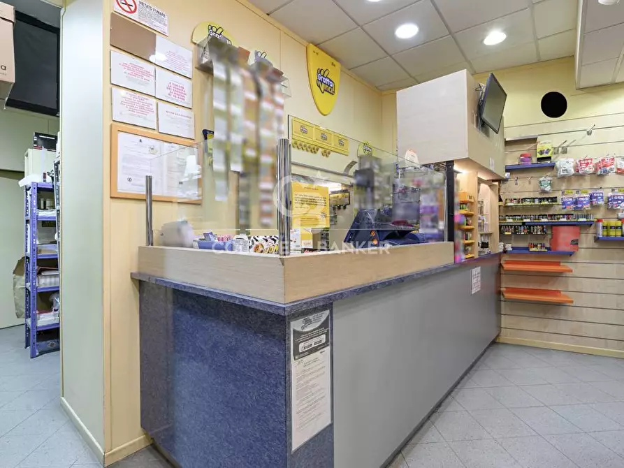 Immagine 7 di Attività commerciale in vendita  in Via Guido Baccelli 4 a Civitavecchia