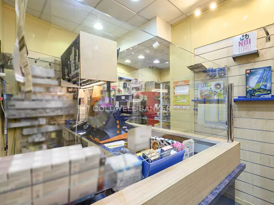 Immagine 8 di Attività commerciale in vendita  in Via Guido Baccelli 4 a Civitavecchia