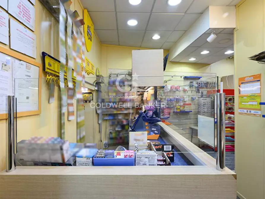 Immagine 9 di Attività commerciale in vendita  in Via Guido Baccelli 4 a Civitavecchia