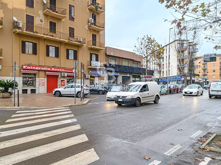 Immagine 14 di Attività commerciale in vendita  in Via Guido Baccelli 4 a Civitavecchia